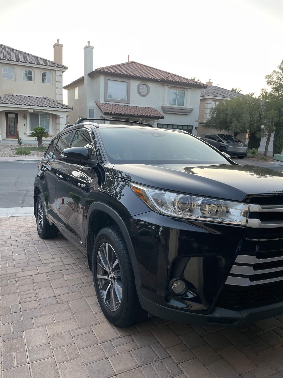 Black Toyota Highlander SUV after full detail in Las Vegas